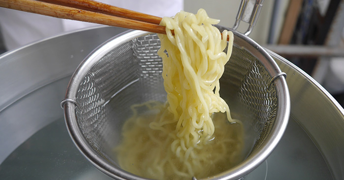 夏祭りの屋台ラーメン